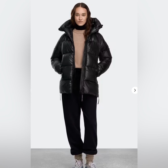 EUC Women’s Canada Goose Cypress Puffer Jacket - XS - Black - Picture 7 of 8